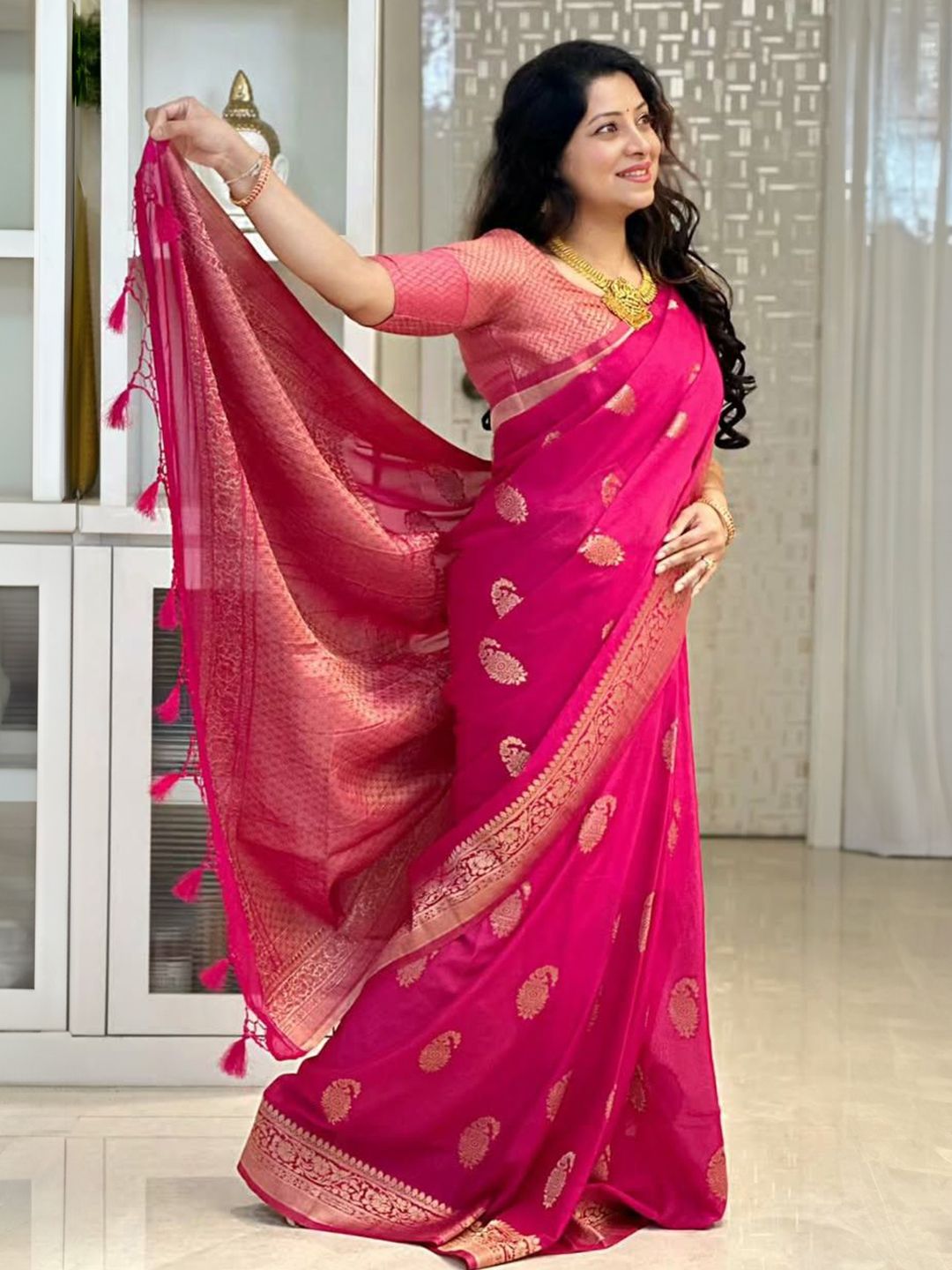 SWEETPEL Ethnic Motifs Woven Design Zari Banarasi Saree-picture-11