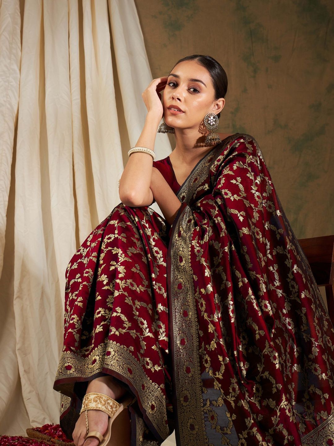 Desi Fusion Ethnic Motifs Woven Design Zari Saree-picture-29