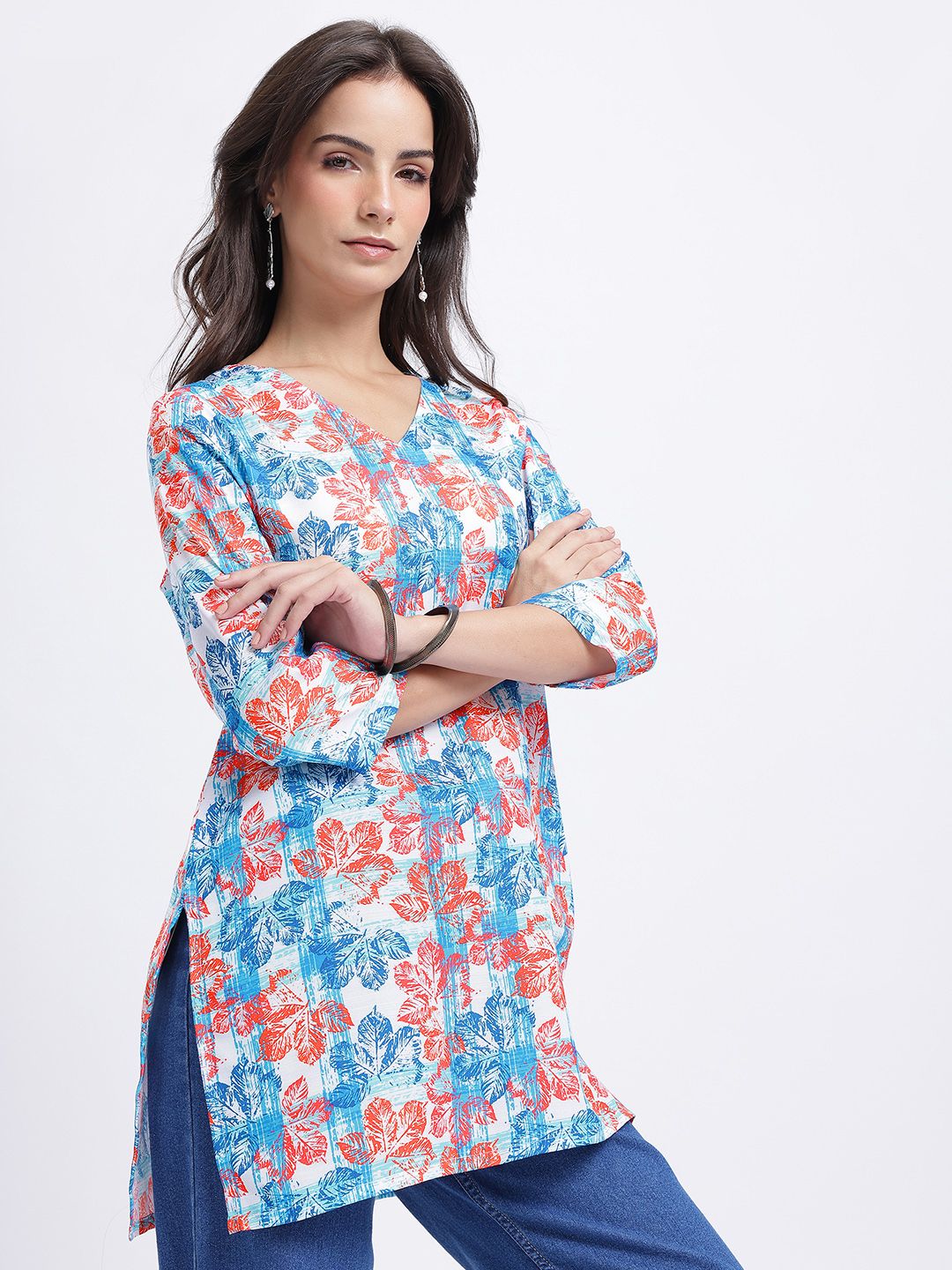 Anouk Rustic Conversational Printed V-Neck Straight Kurti-picture-49