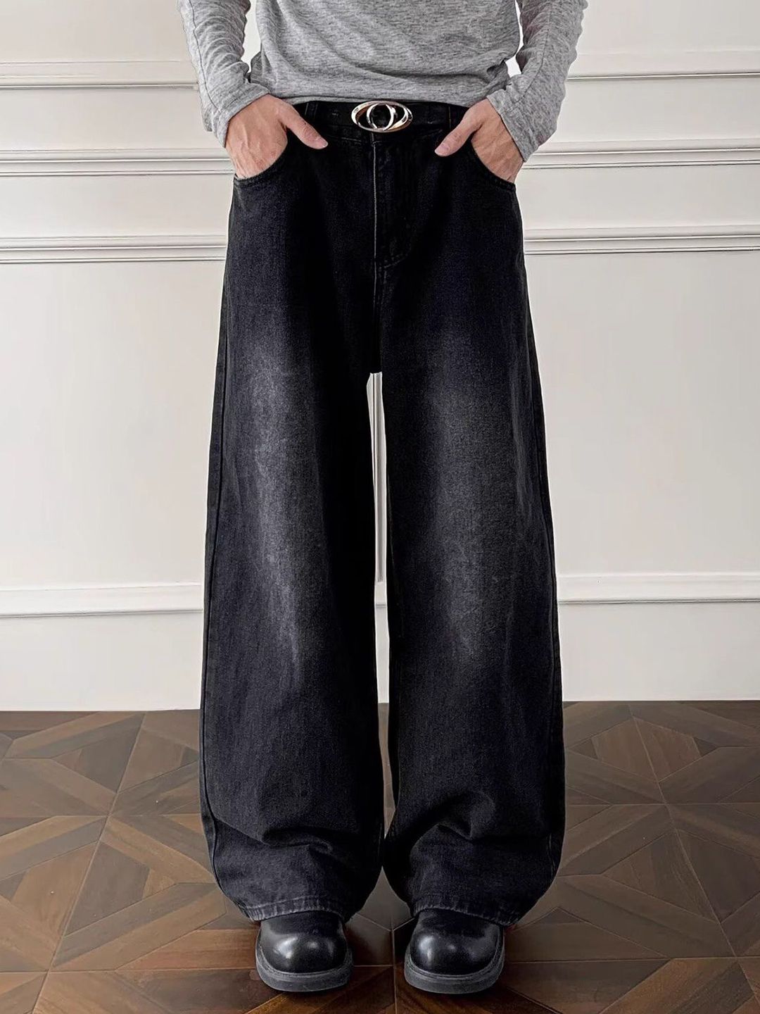 StyleCast x Revolte Men Relaxed Fit Mid-Rise Light Fade Jeans