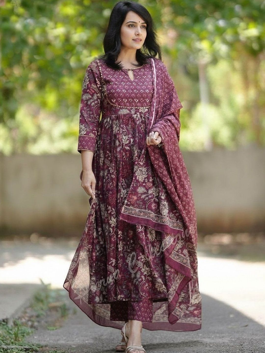KALINI Women Maroon Printed Viscose Rayon Kurta Sets-picture-12