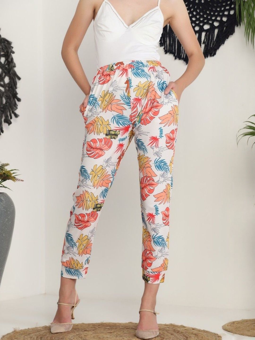 SZN Women High-Rise Printed Trousers-picture-38