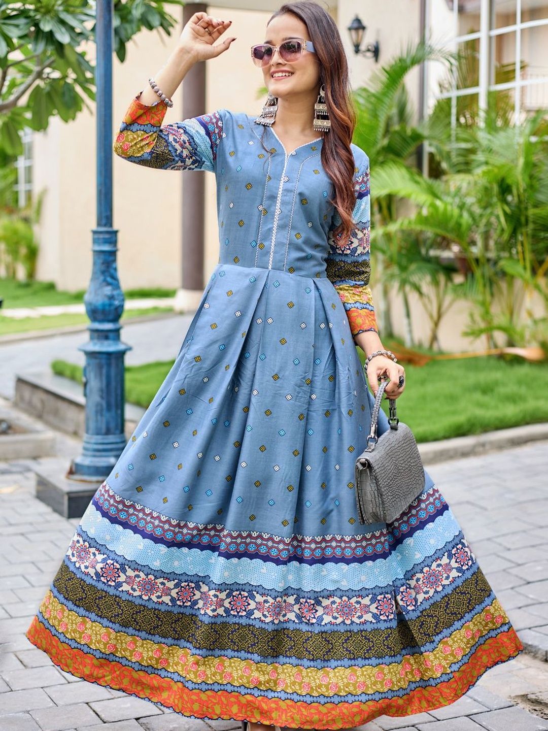 HERE&NOW Women Grey Floral Printed Rayon Round Neck Anarkali Gown-picture-32