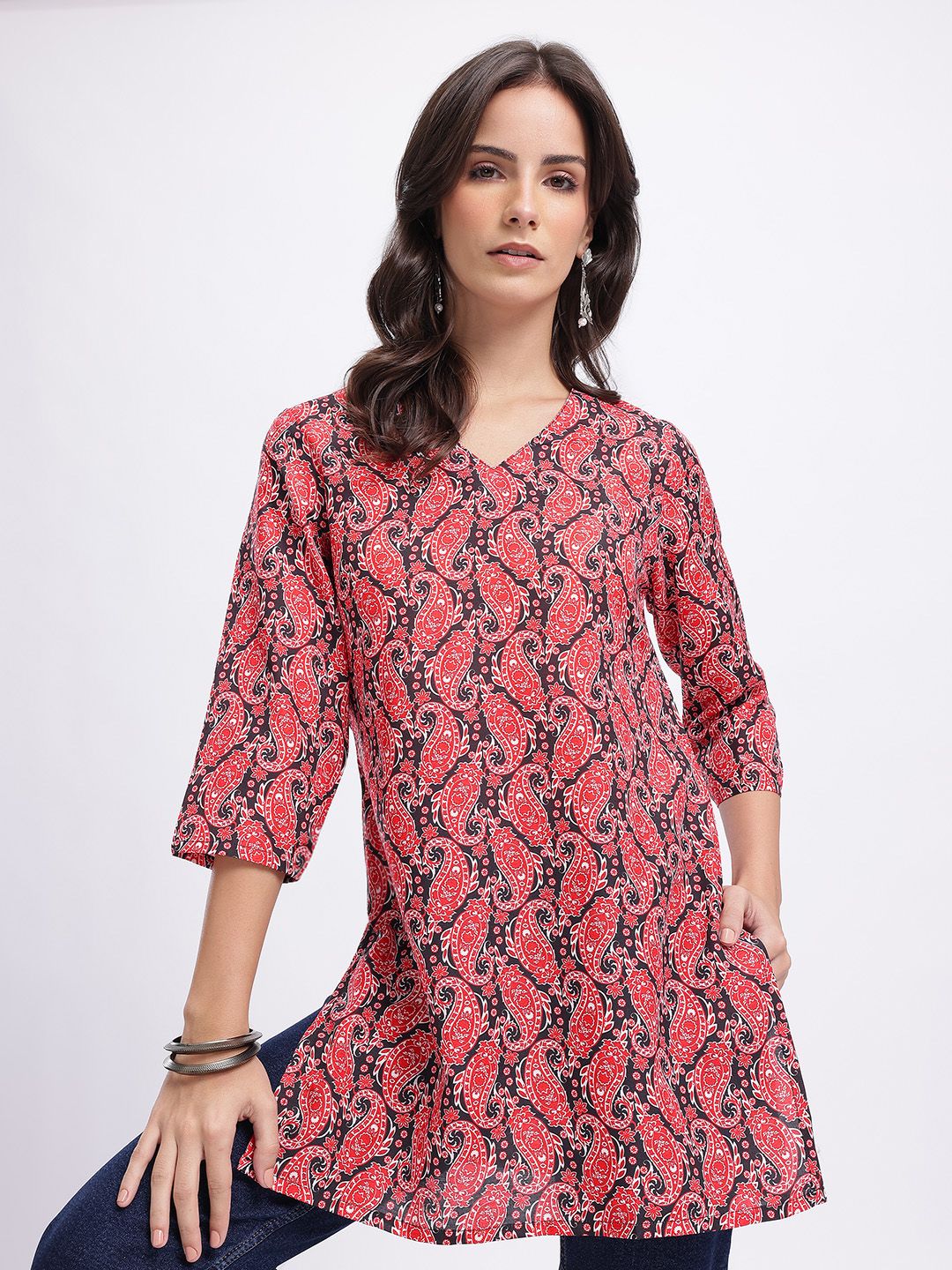 Anouk Rustic Paisley Printed V-Neck Kurti-picture-17