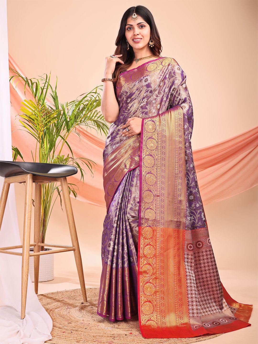 Leelavati Ethnic Motifs Woven Design Zari Kanjeevaram Saree-picture-28