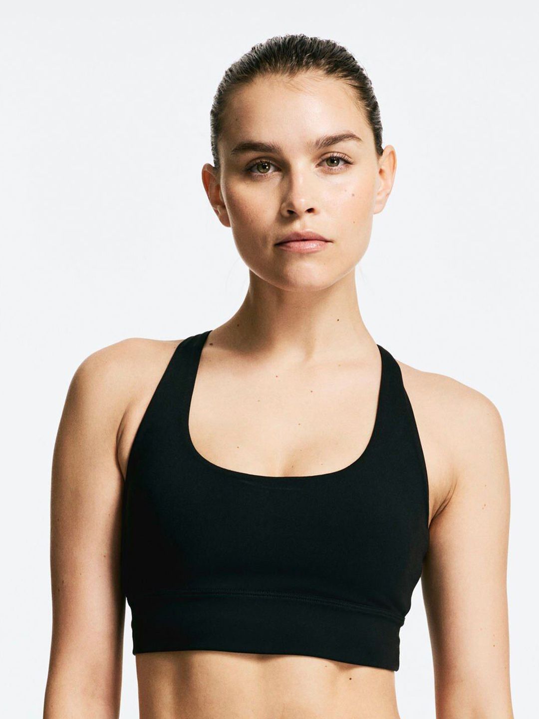 h&m move H&M Medium Support Sports Bra With SoftMove-picture-19