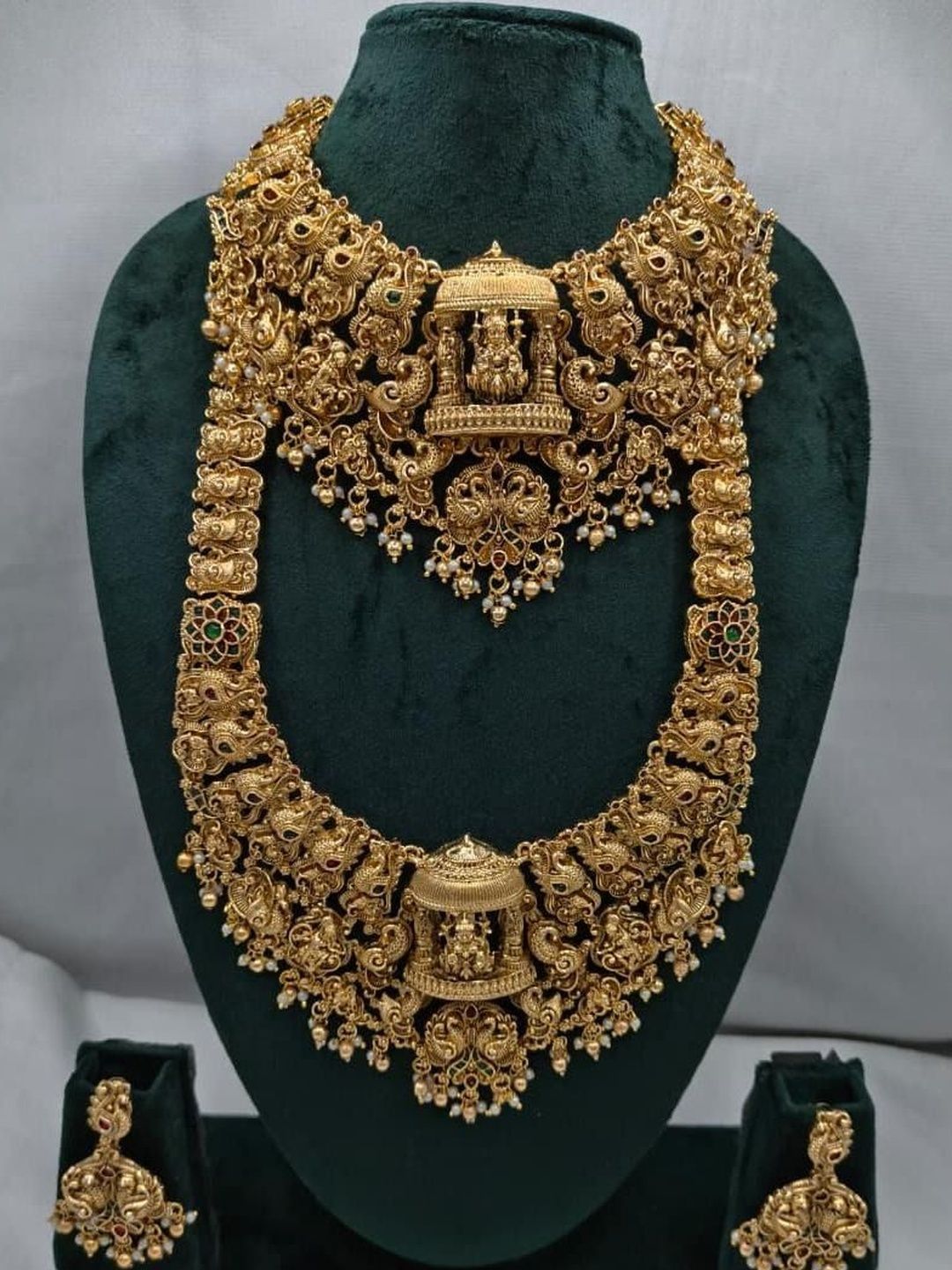 PADMAWATI BANGLES PVT LDT Gold Plated Artificial Stone Studded & Beaded Jewellery Set-image-2