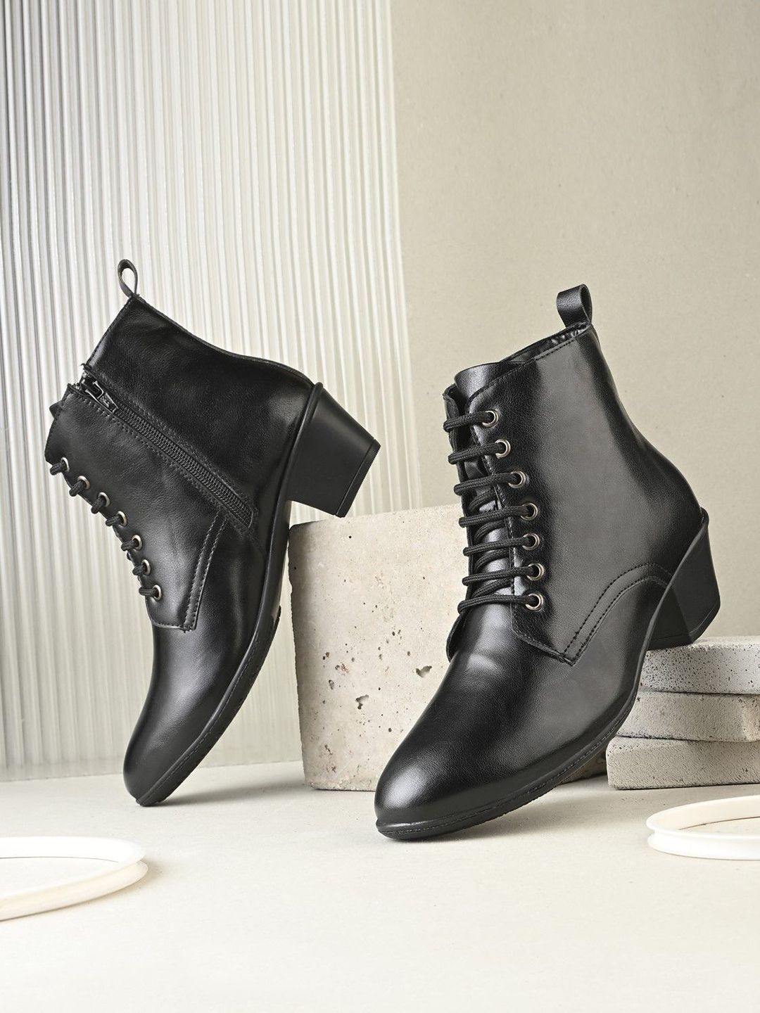 BIZZARO Round-Toe Regular Boots-image-18