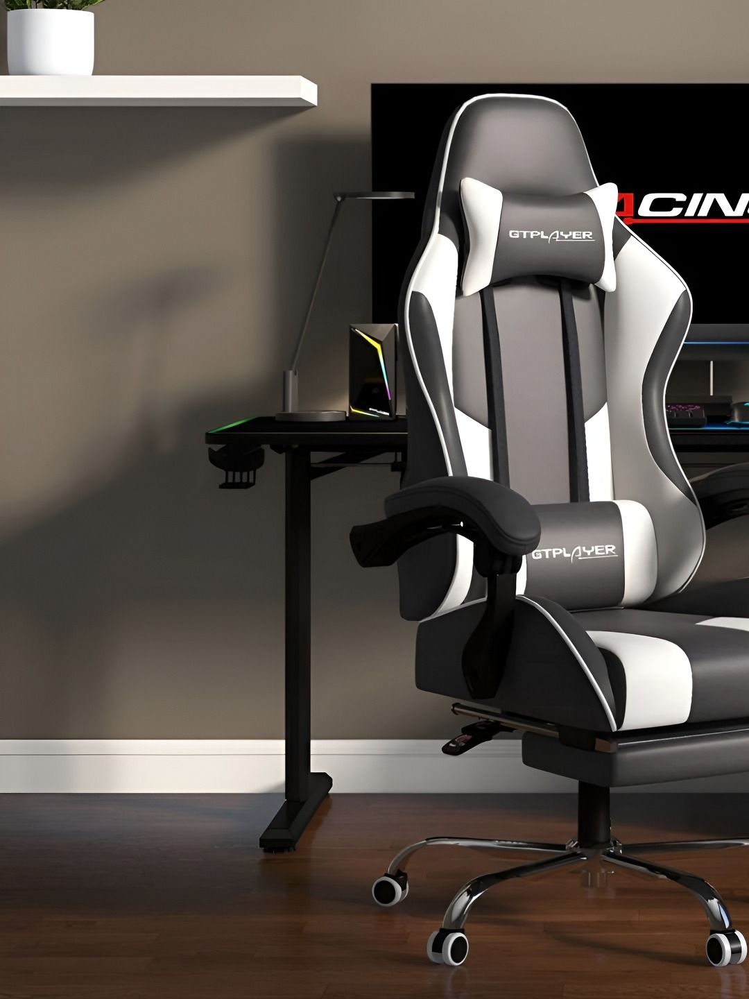 GTPlayer Black & White Sturdy Gaming Chair