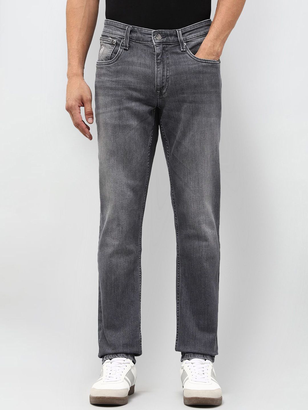 U.S. Polo Assn. Denim Co. Men Tapered Fit Mid-Rise Light Fade Jeans-picture-40