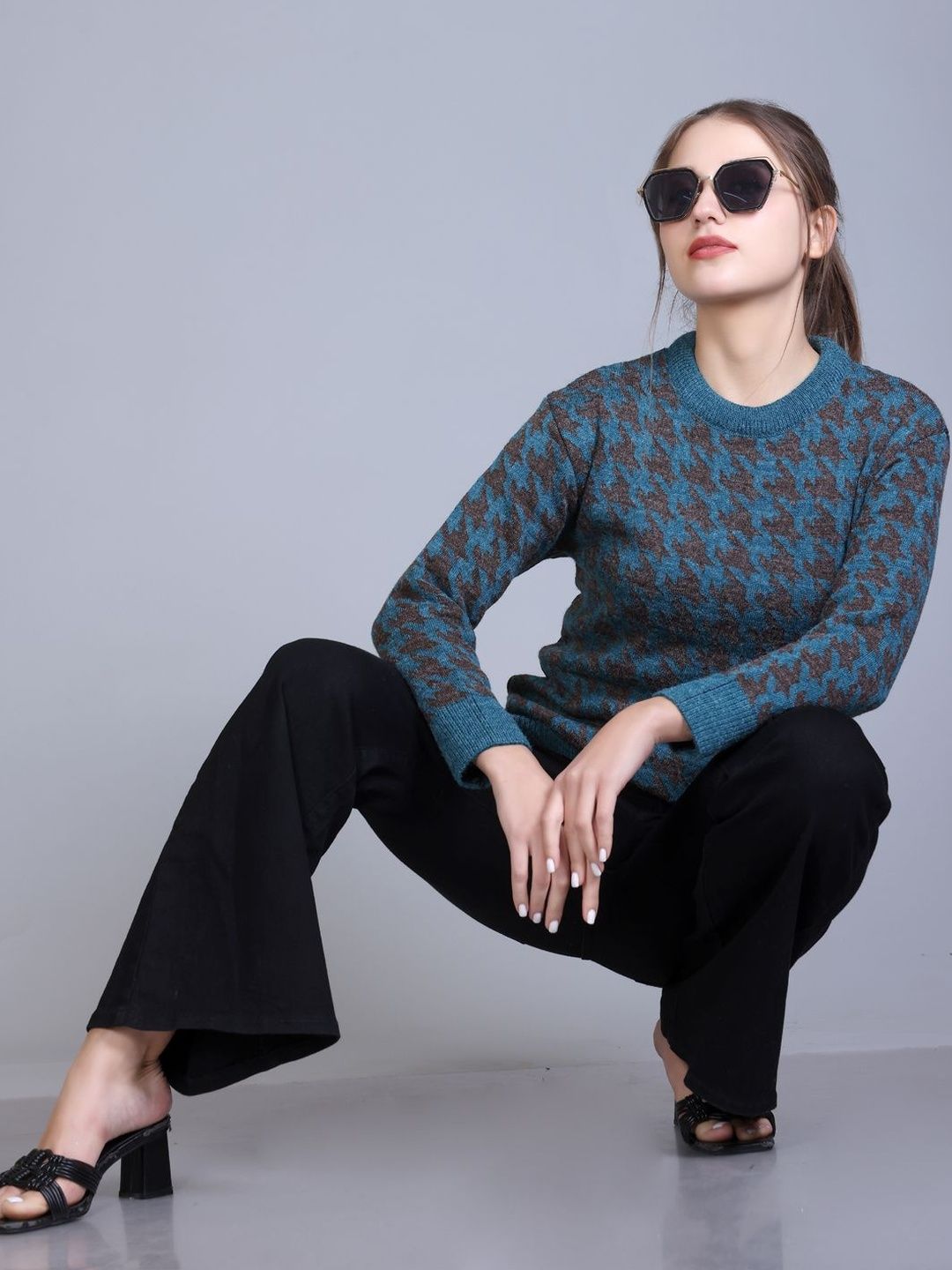 Roadster Women Full Sleeve Acrylic Cardigan-picture-10