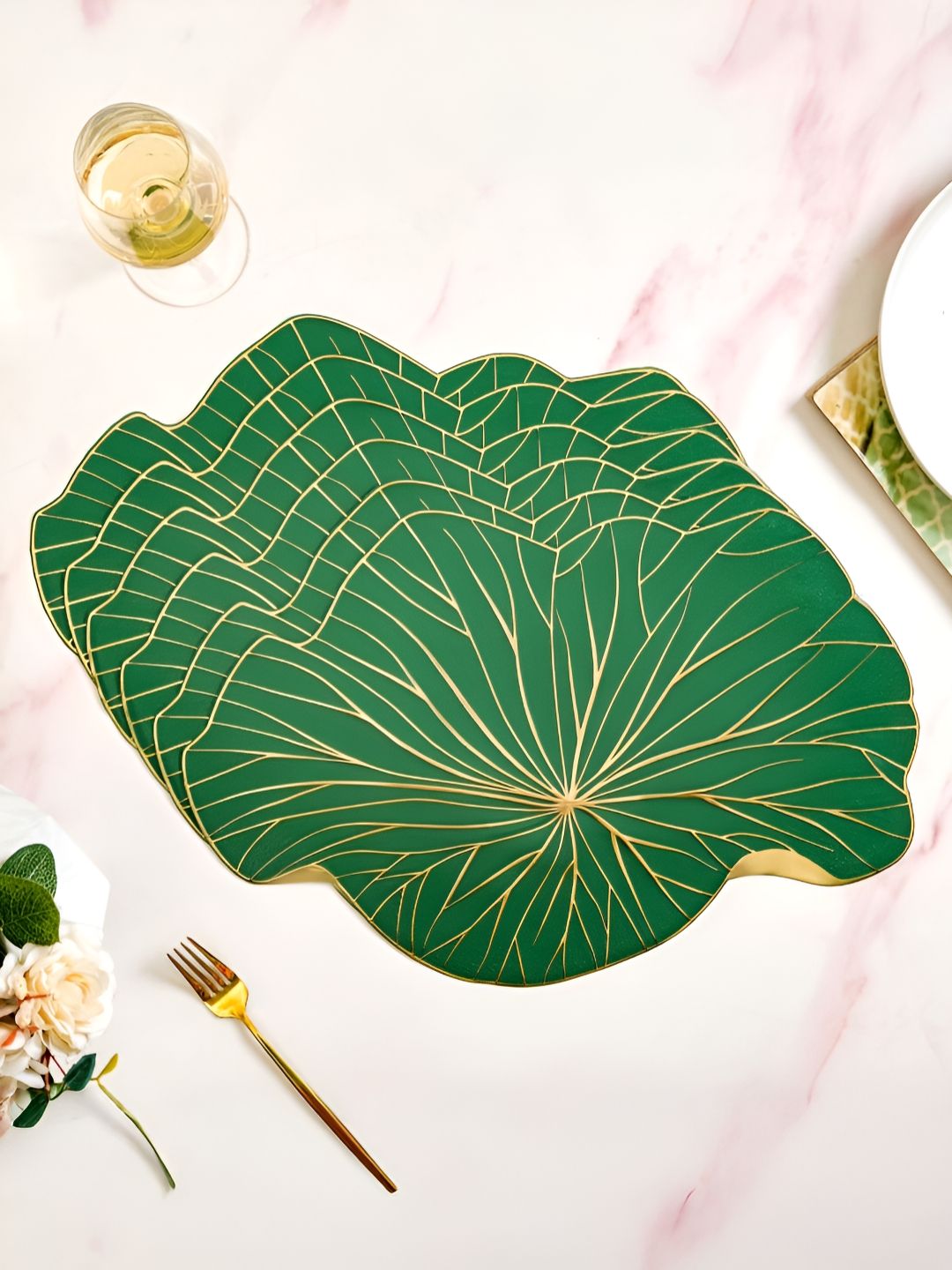 Nestasia 6Pcs Green & Yellow Lily Pad Textured Anti-Slip Table Placemats