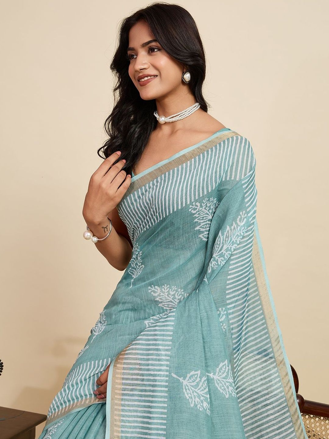 NIWAA Ethnic Motifs Zari Pure Linen Handloom Saree-picture-26