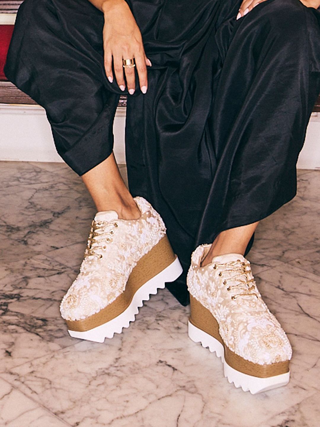 Anaar Women Colourblocked Sneakers-picture-19