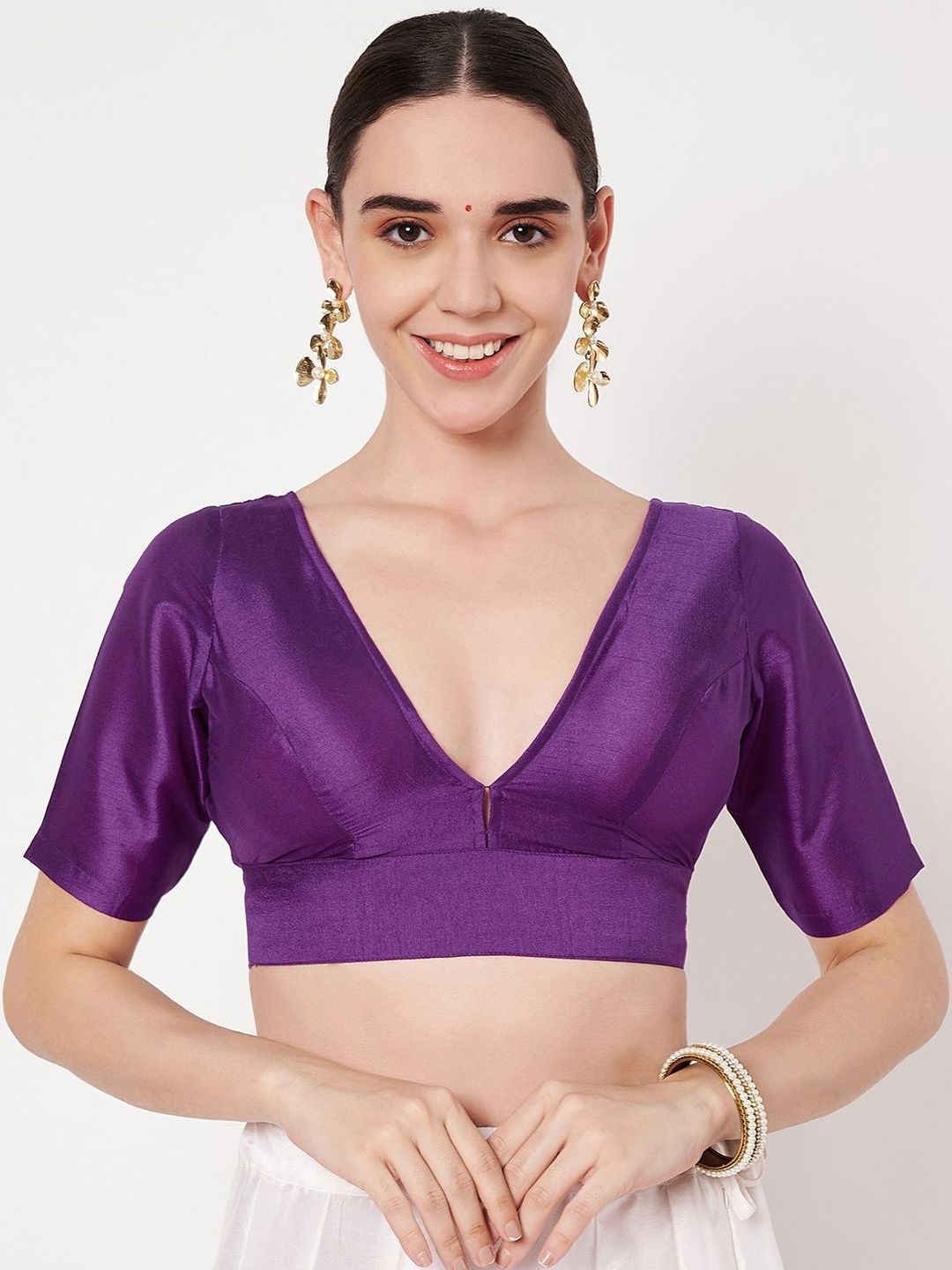 studio rasa Women Solid V-neck Sheen Crop Top-picture-24