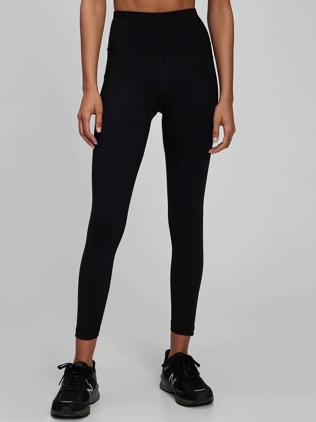 GAP Women Mid-Rise Skinny Fit Tights-image-10