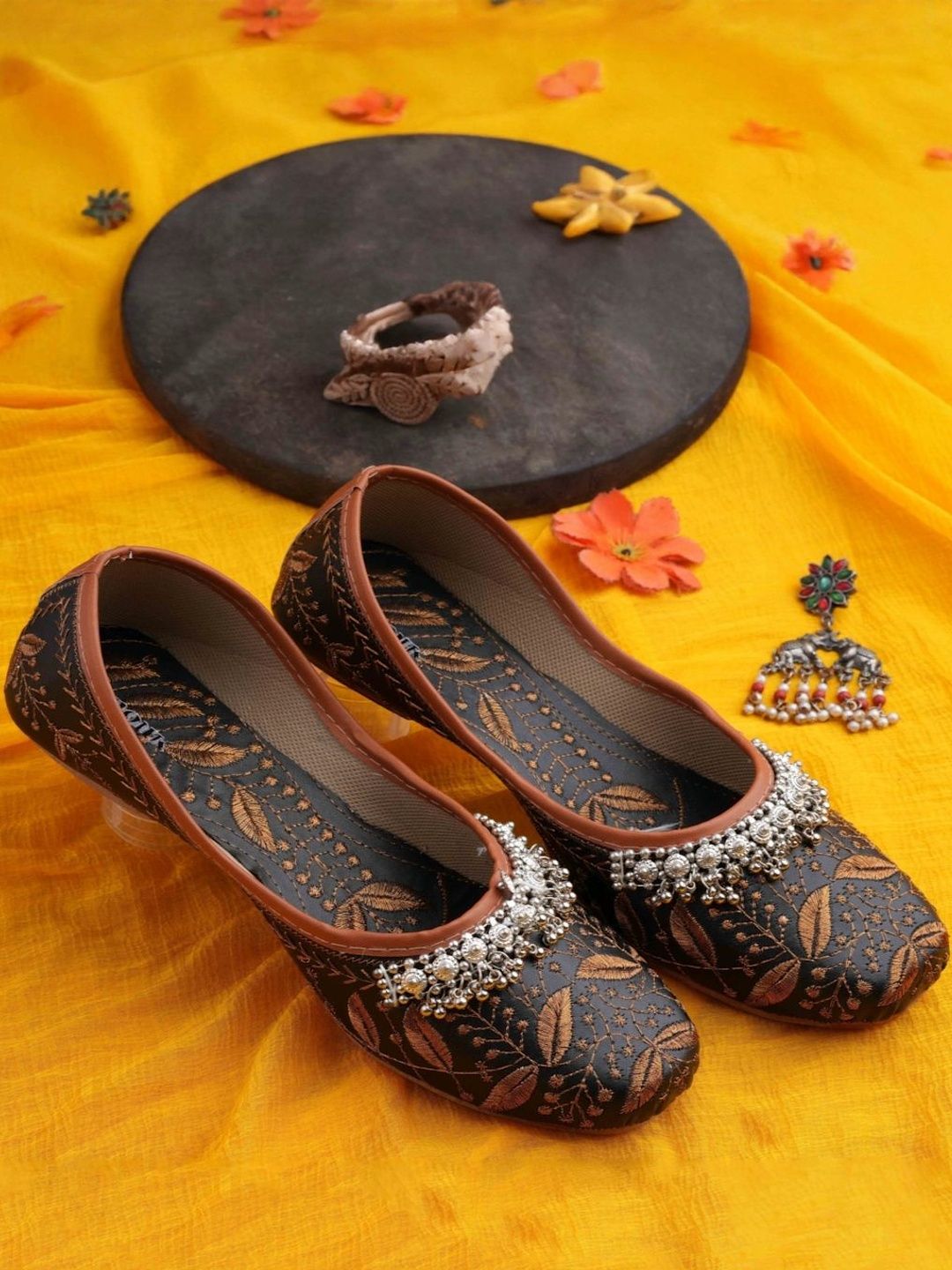 Anouk Women Embellished Mojaris Flats-image-48