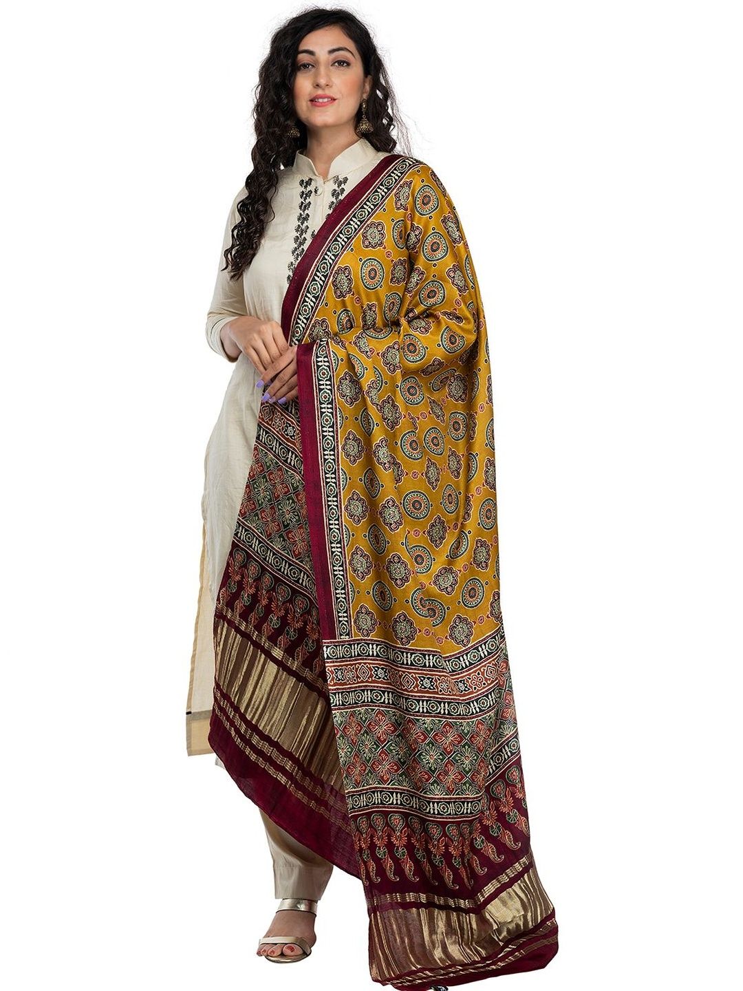 Desibutik Women Multicolor Printed Silk Dupatta suitable for Navratri, Diwali Occasions-picture-16