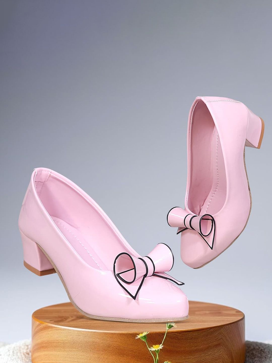 MUKUNDU Girls Block Heel Pumps with Bows