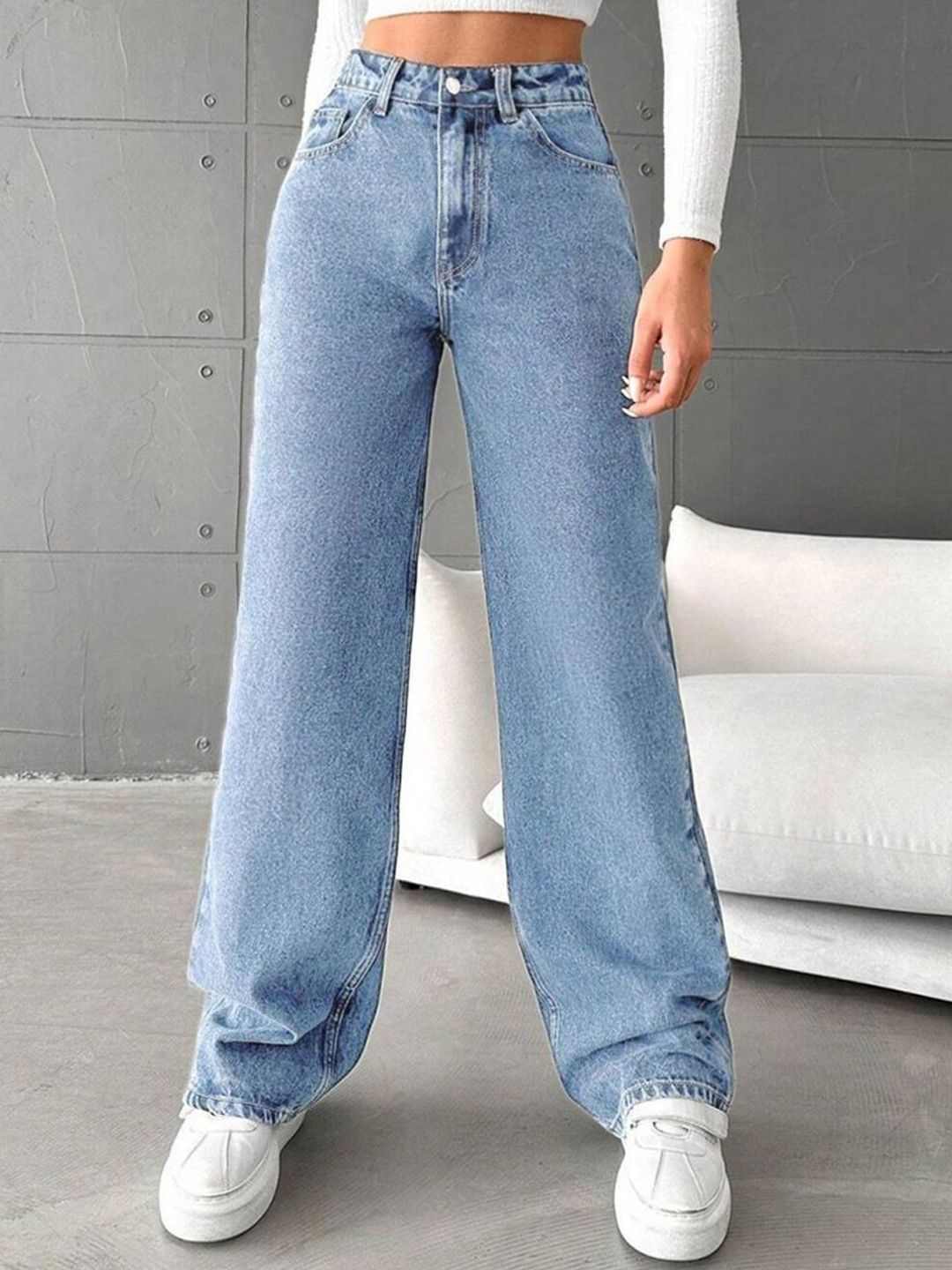 VBEAUTI Women High-Rise Light Fade Stretchable Straight Fit Jeans-image-9