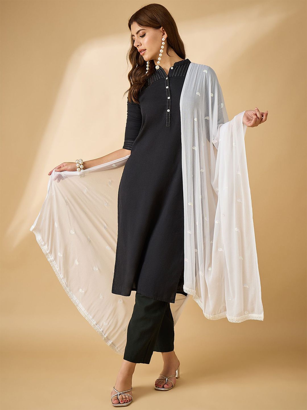 all about you Ethnic Motifs Embroidered Dupatta with Thread Work-picture-38