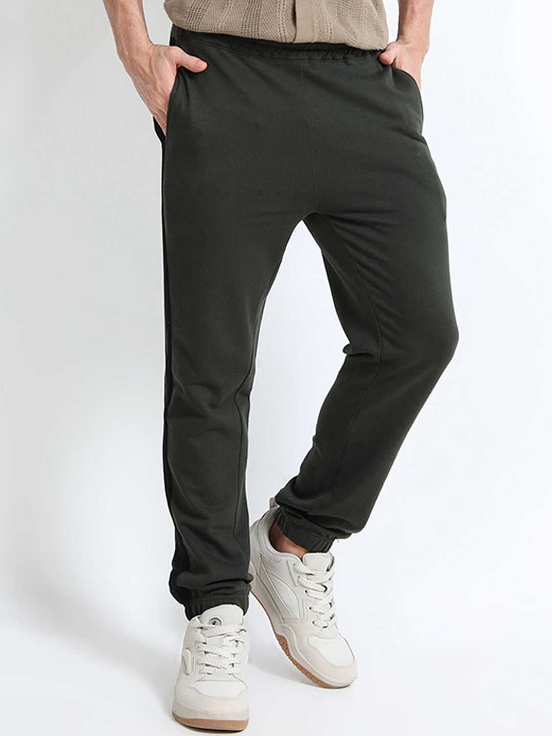 glitchez Men Solid Regular Fit Mid-Rise Joggers-image-31