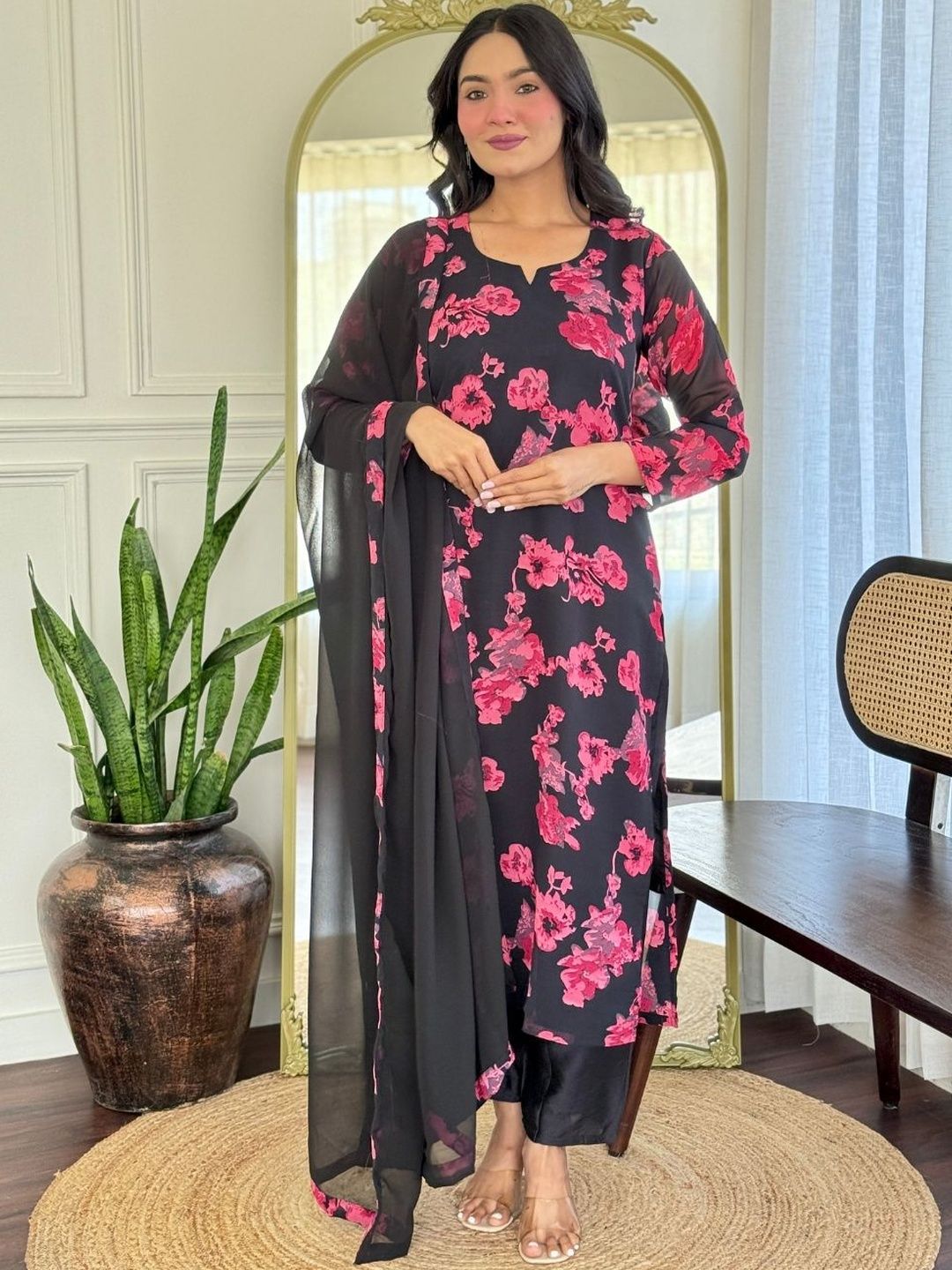 AG TEXTILE Women Floral Printed Kurta with Palazzos & With Dupatta-image-35
