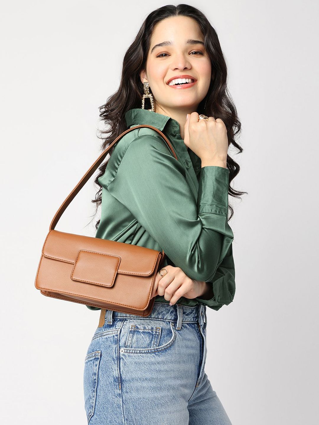 Fastrack Solid Structured Shoulder Bag-picture-26