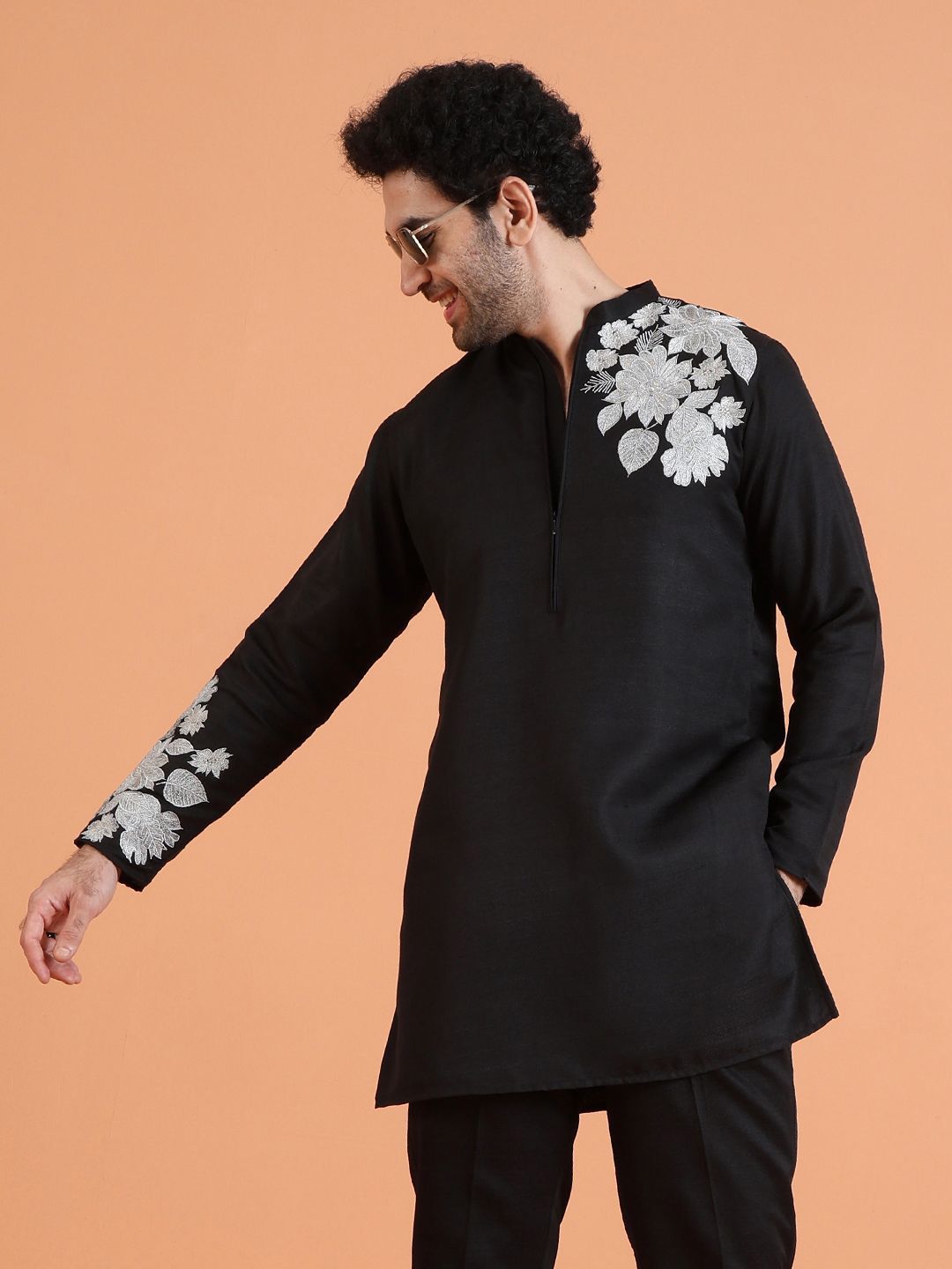 KISAH Floral Embroidered Shoulder & Sleeve Detailing Straight Kurta-picture-42