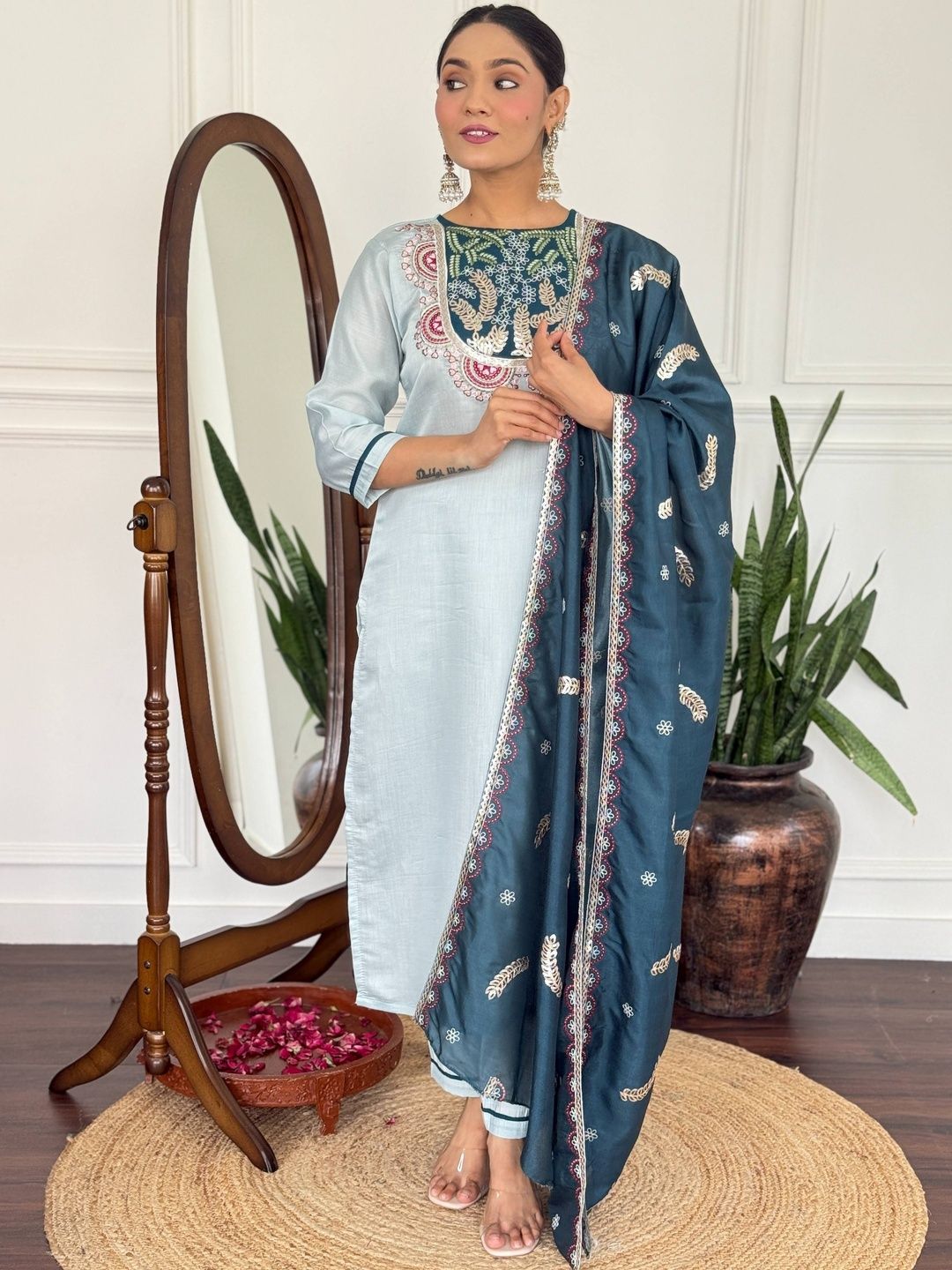 BAESD Women Ethnic Motifs Embroidered Thread Work Kurta with Trousers & With Dupatta-picture-36