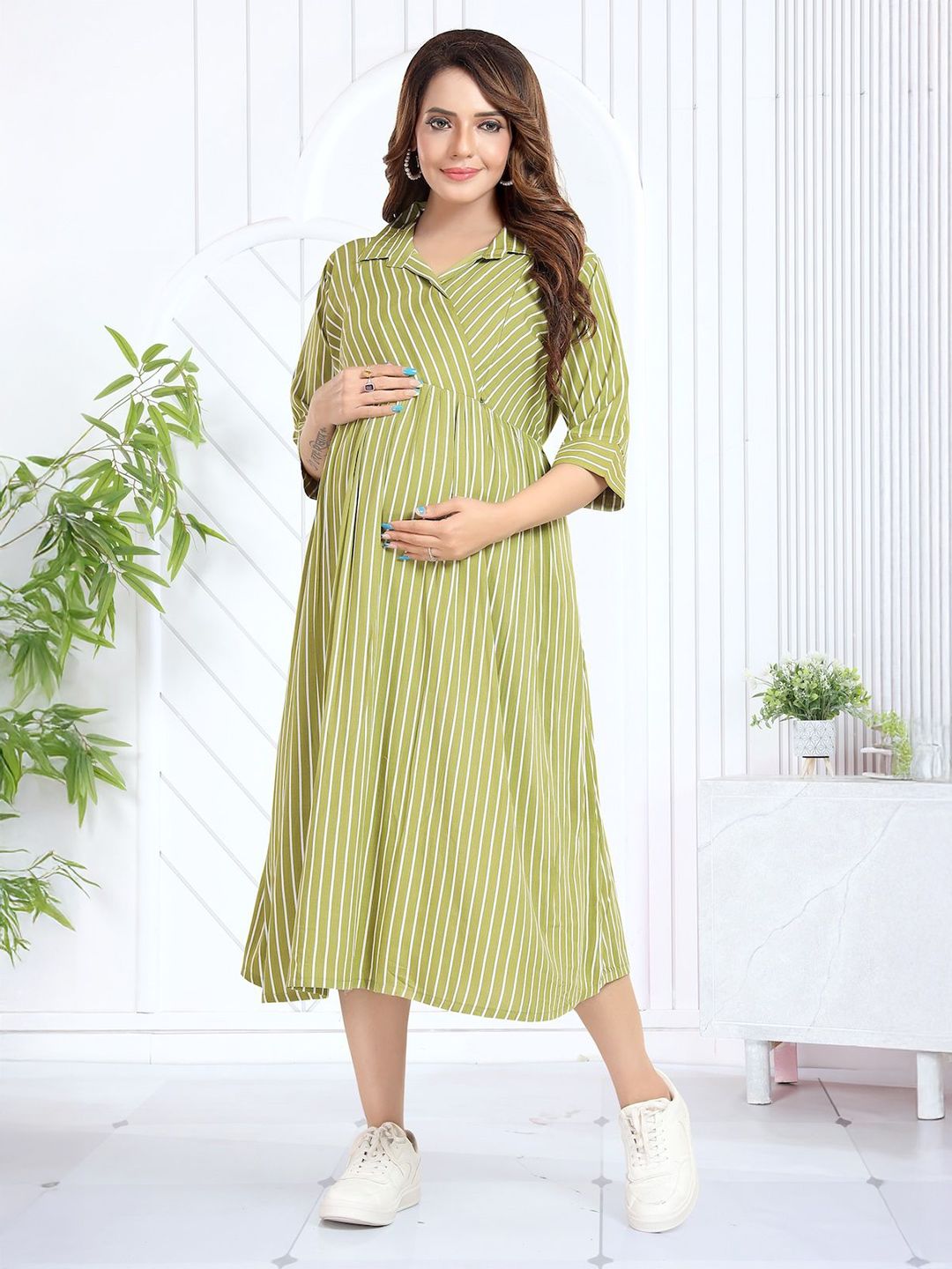 MomsBae Women Striped Maternity Fit & Flare Midi Dress