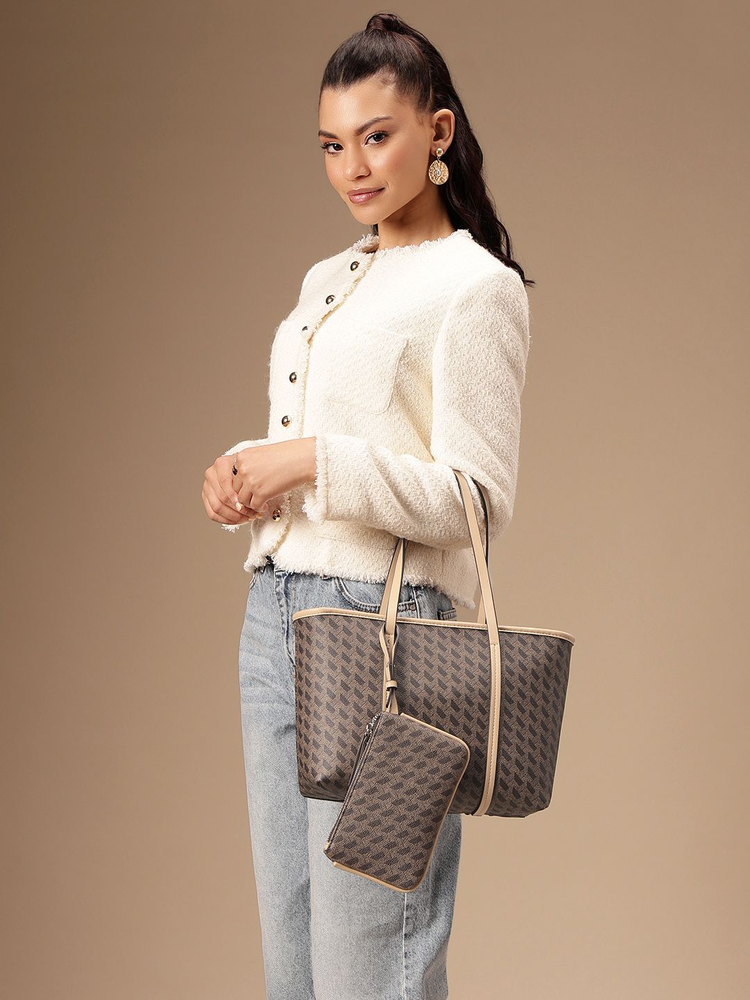 PARFOIS Printed Shoulder Bag with a Pouch-picture-47