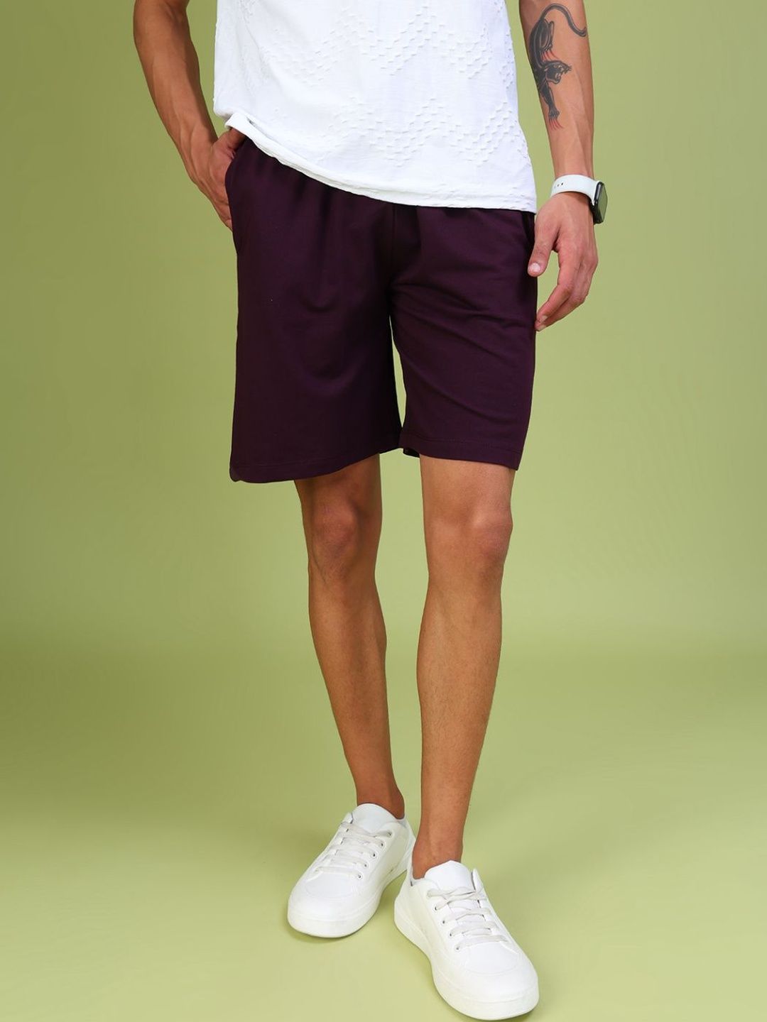 LIMEROAD Men Maroon Solid Terry Cotton Regular Fit Mid-Rise Knitted Shorts-image-25