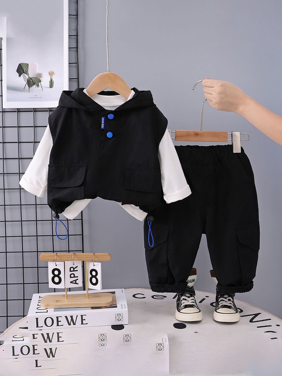 StyleCast x Revolte Boys Long Sleeves T-shirt With Joggers & Waistcoat-picture-38