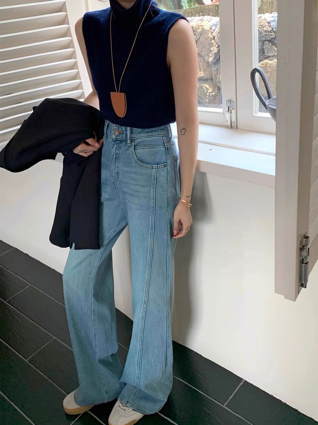 StyleCast Women Regular Fit High-Rise Light Fade Jeans-picture-21