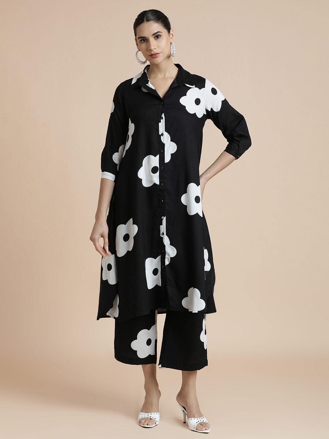 BLACK & BLAH BLAH Floral Printed Shirt Collar Straight Kurta With Trousers-picture-33