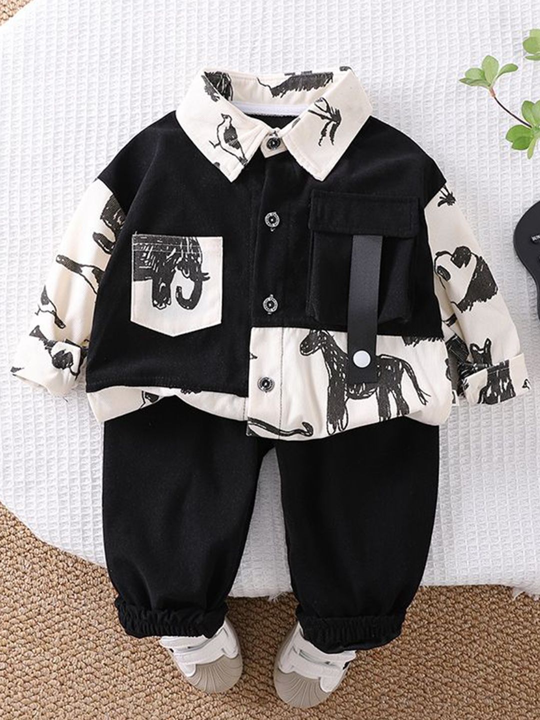 StyleCast x Revolte Boys Printed Long Sleeves Shirt With Joggers-picture-14