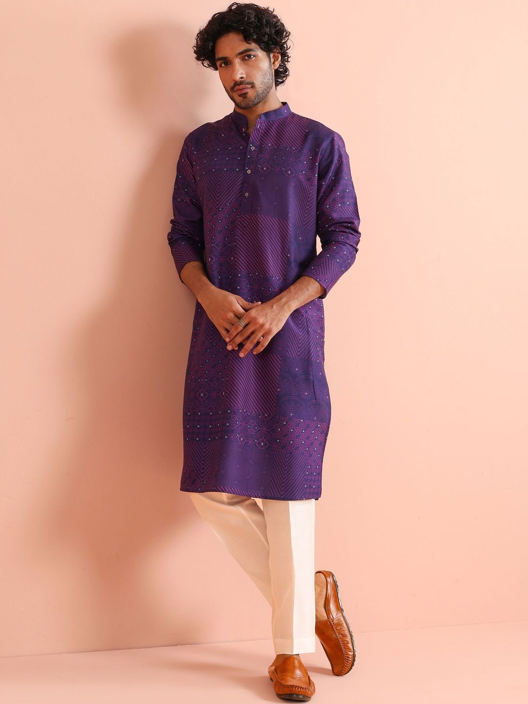 KISAH Men Bandhani Printed Regular Kurta with Trousers-picture-14
