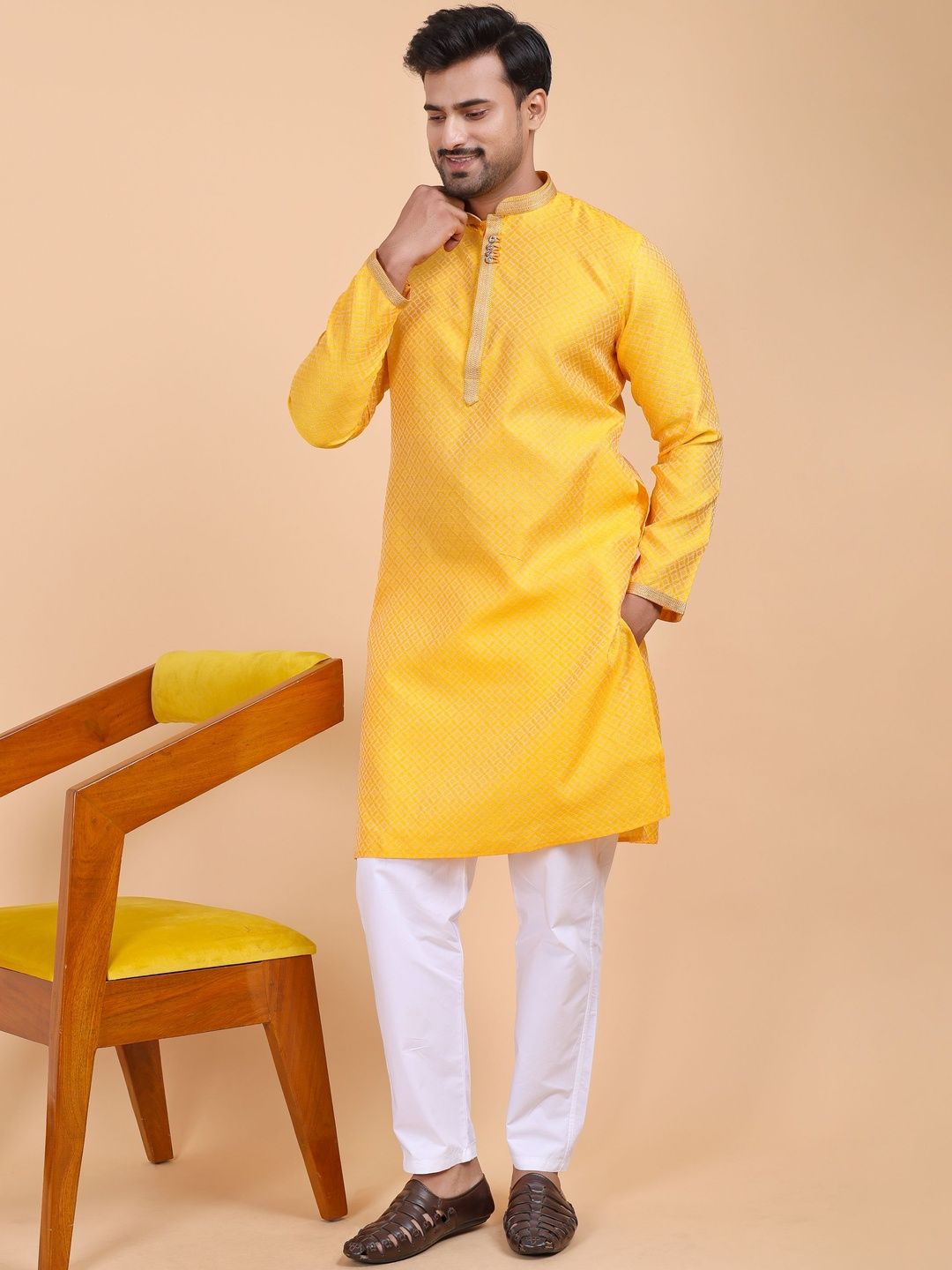 W & G Men Geometric Woven Design Silk Kurta with Trousers-picture-35