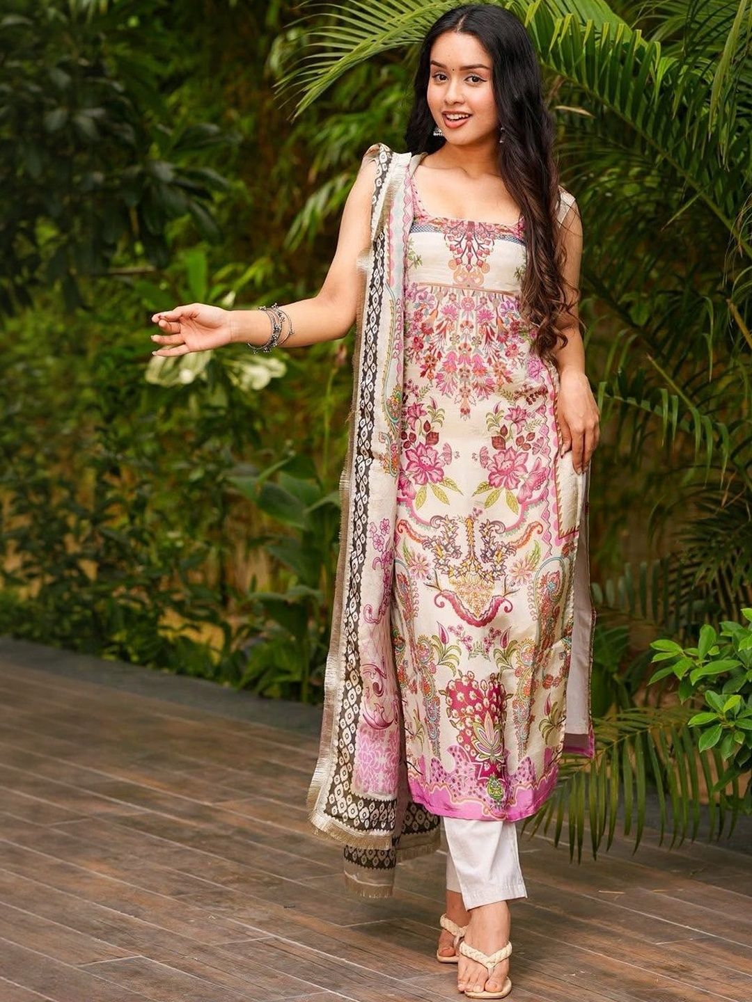 Lilots Women Floral Printed Kurta with Trousers & Dupatta-picture-38