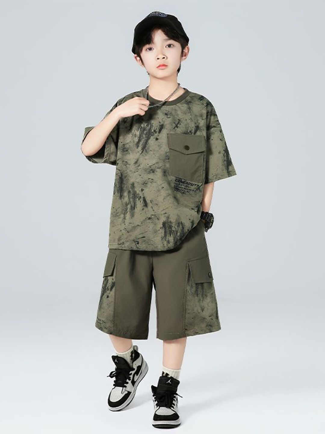 StyleCast x Revolte Boys Printed Pure Cotton T-shirt and Shorts Clothing Set-picture-27