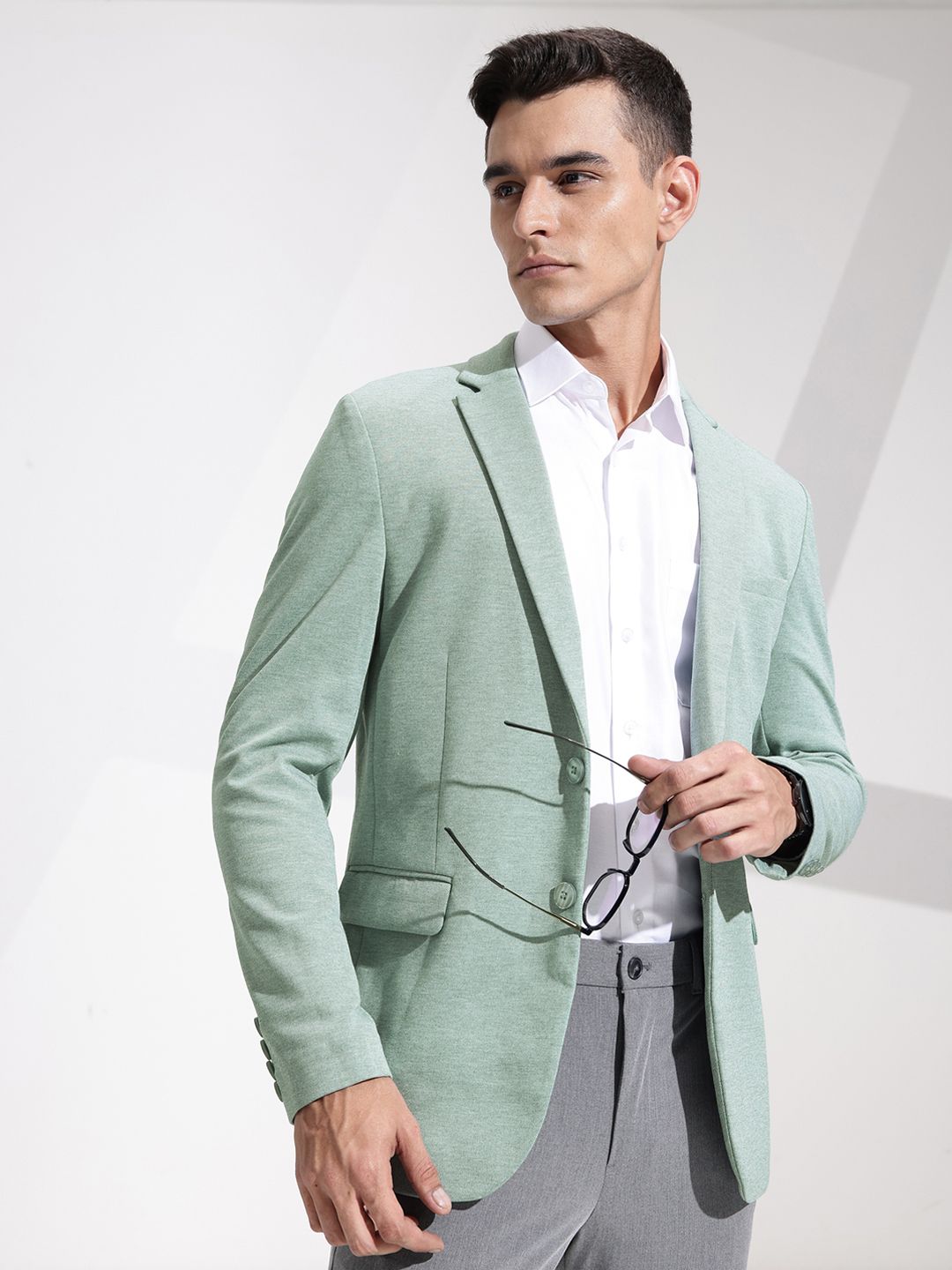INVICTUS Slim Fit Solid Single Breasted Semiformal Blazer-picture-18