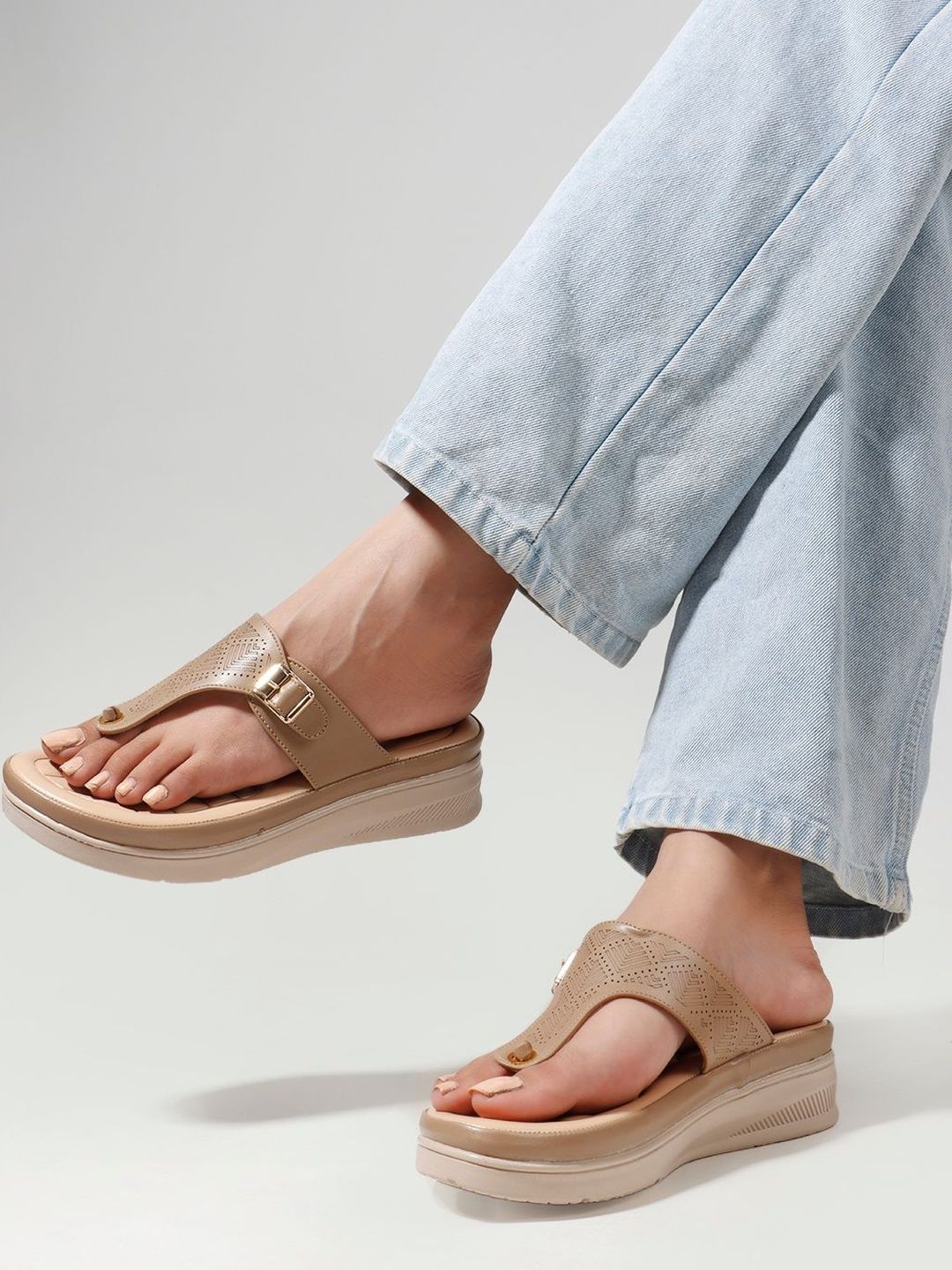 Roadster Women Open Toe Flats-picture-20