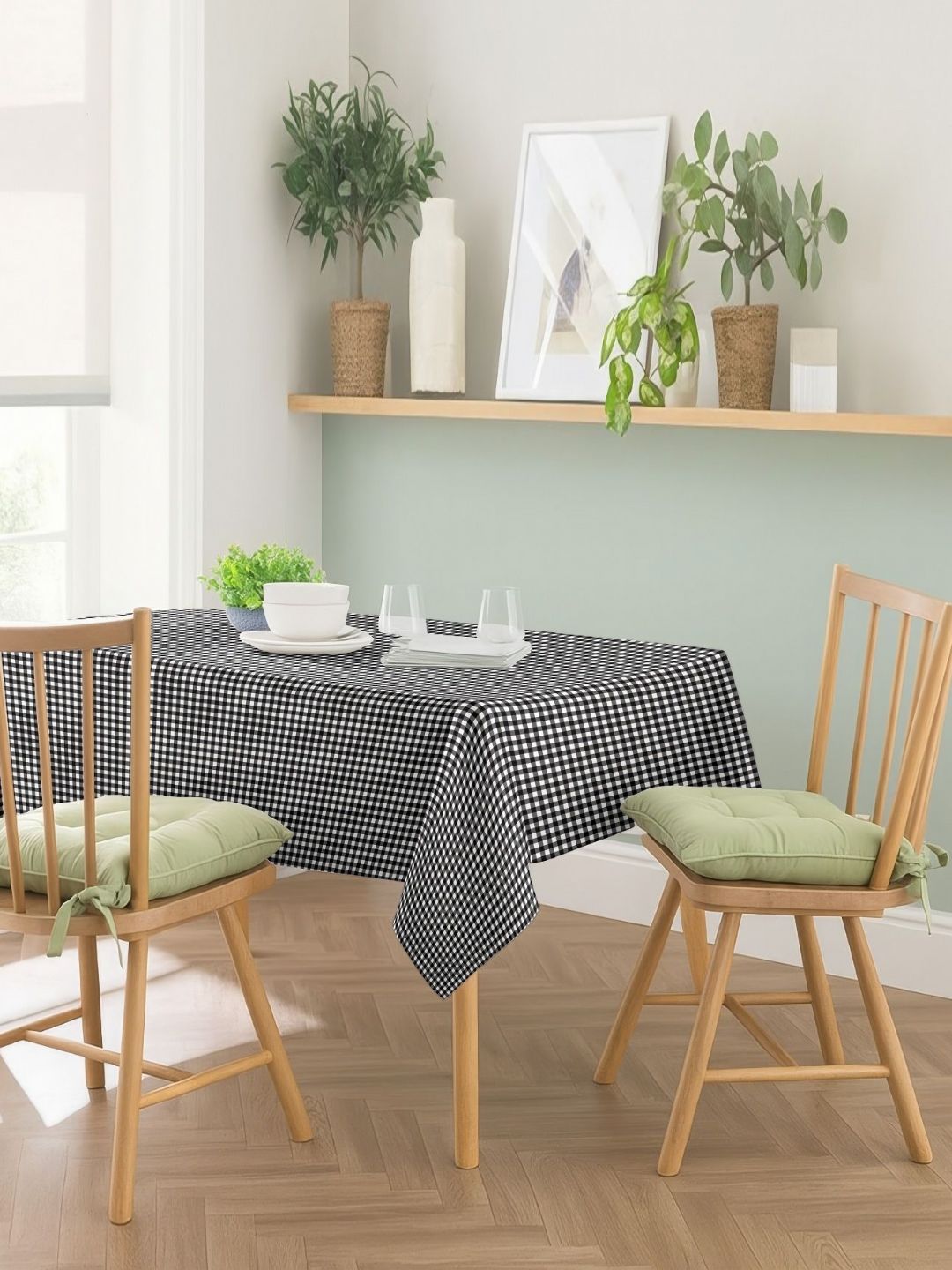 CASABLEU Black & White 6-Seater Table Cover-image-8