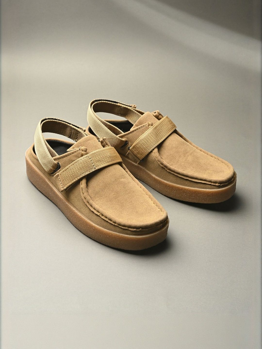 Roadster Men Beige Solid Velcro Casual Shoe Style Sandals-image-18