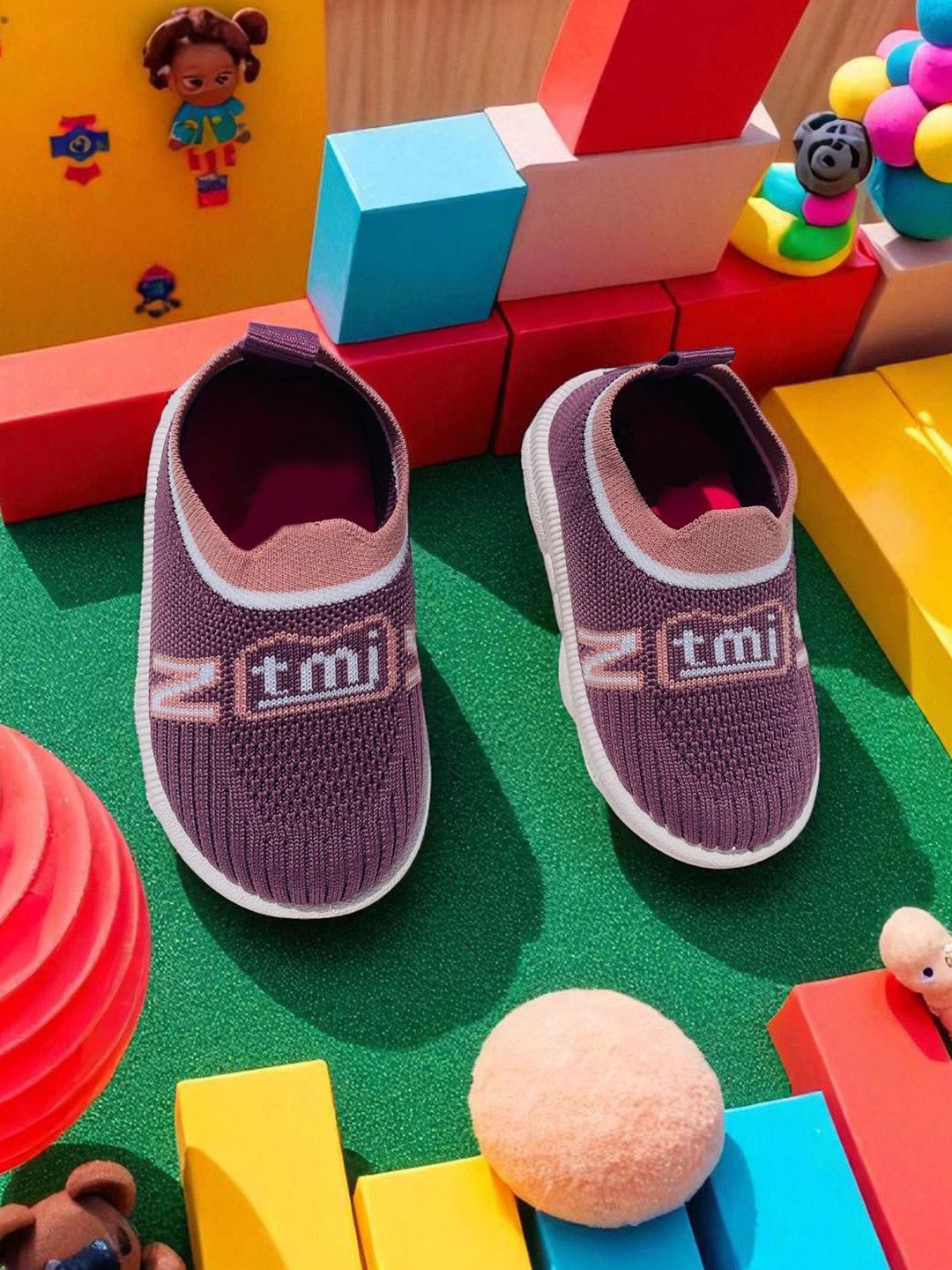 FABBMATE Kids Woven Design Slip-On Sneakers-picture-18
