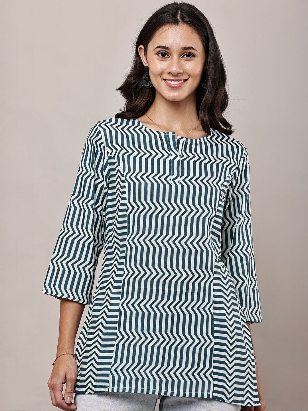HERE&NOW Women Black & Blue Printed Top-picture-20