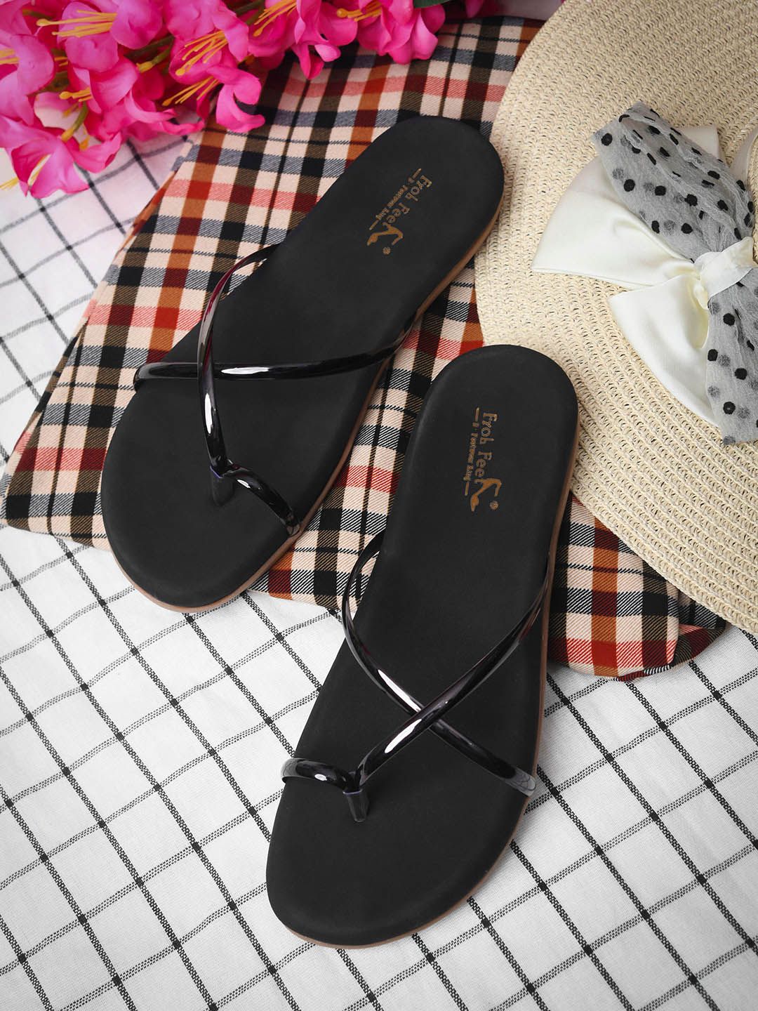Froh Feet Women Crisscross Strap Design One Toe Flats-image-41