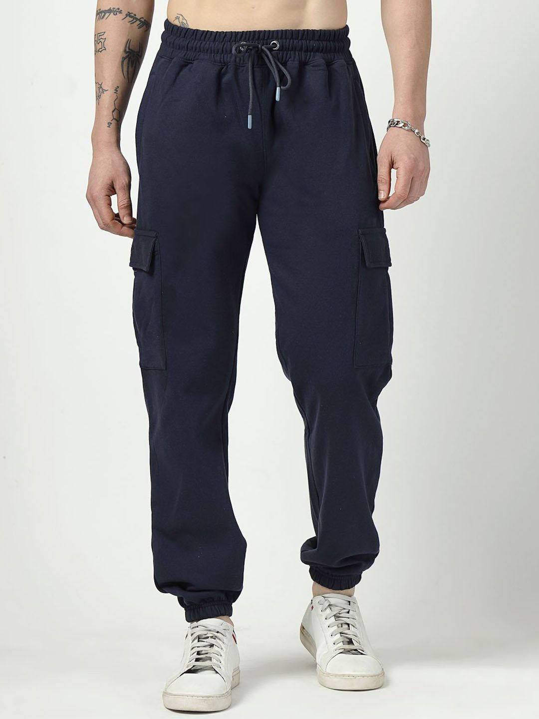 Unifringe Men Relaxed Regular Fit Mid-Rise Cargos Trousers-picture-33