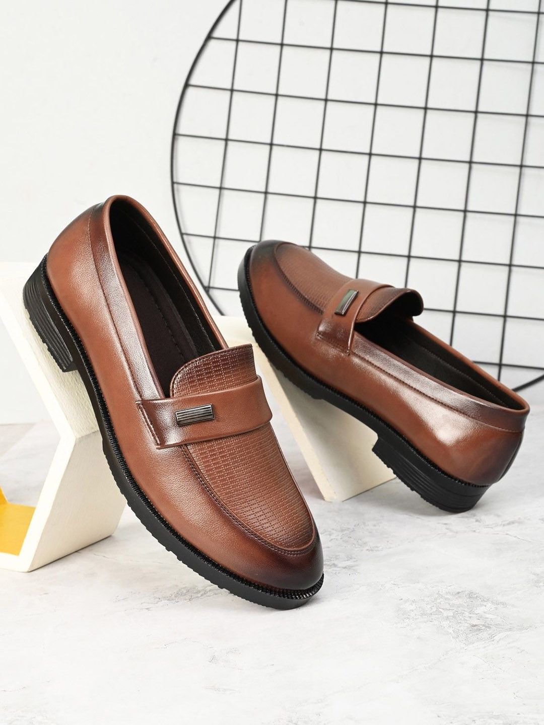 INVICTUS Men Round-Toe Formal Loafers-picture-40